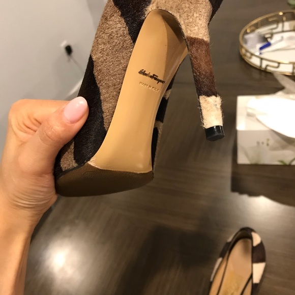 Ferragamo ponyhair pumps - Picture 2 of 2